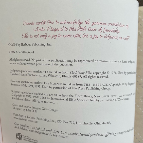 ⚡️FINAL PRICE⚡️ 'A LIFETIME OF GIRLFRIENDS: MOMENTS OF CONNECTION' BOOK!! - Picture 2 of 8